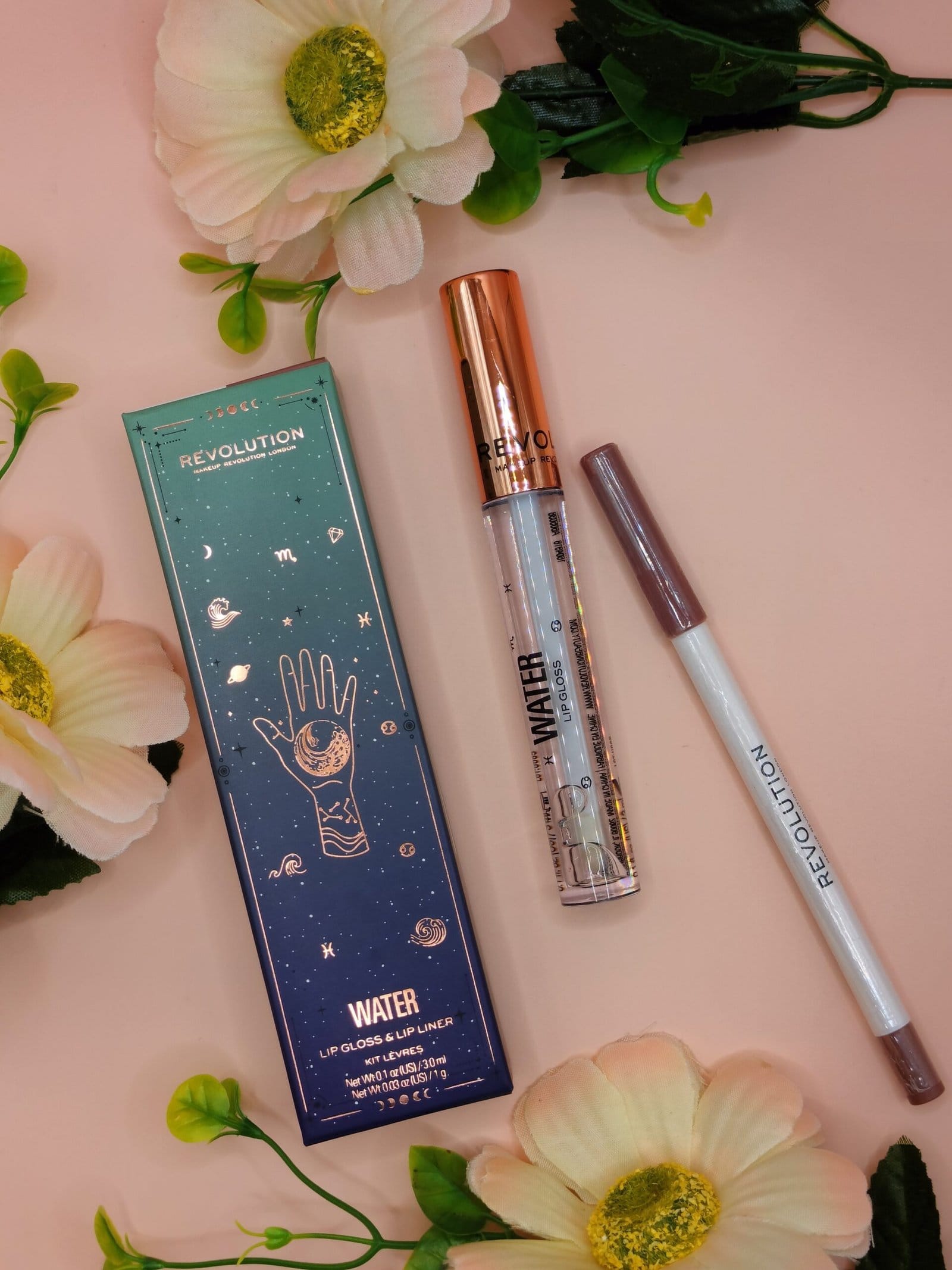 Revolution Fantasy Lip Kit - Water