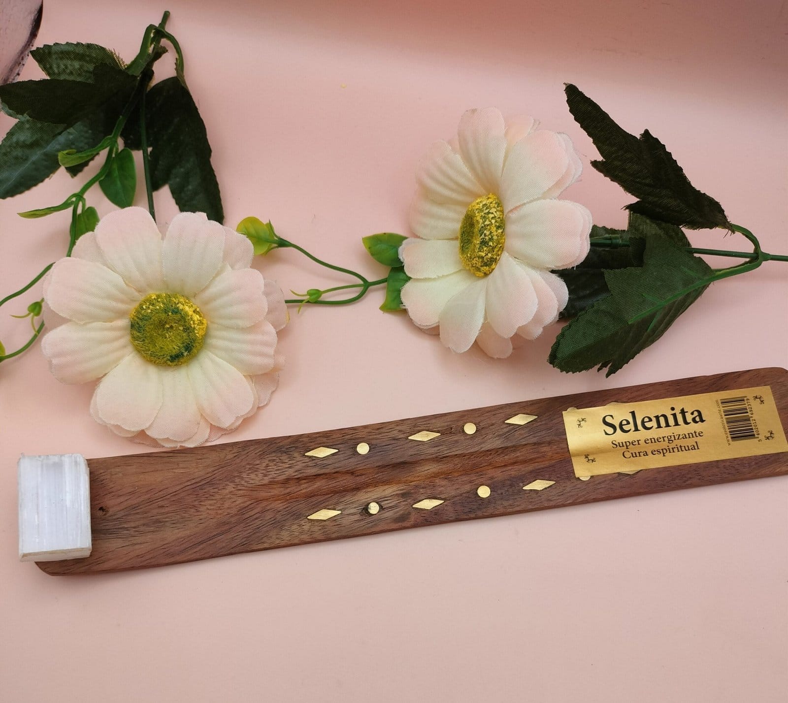 Incensário em Madeira com Selenite Branca