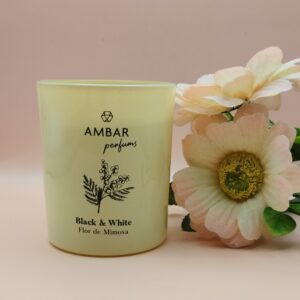 Vela Black&White Flor de Mimosa Ambar 140Gr
